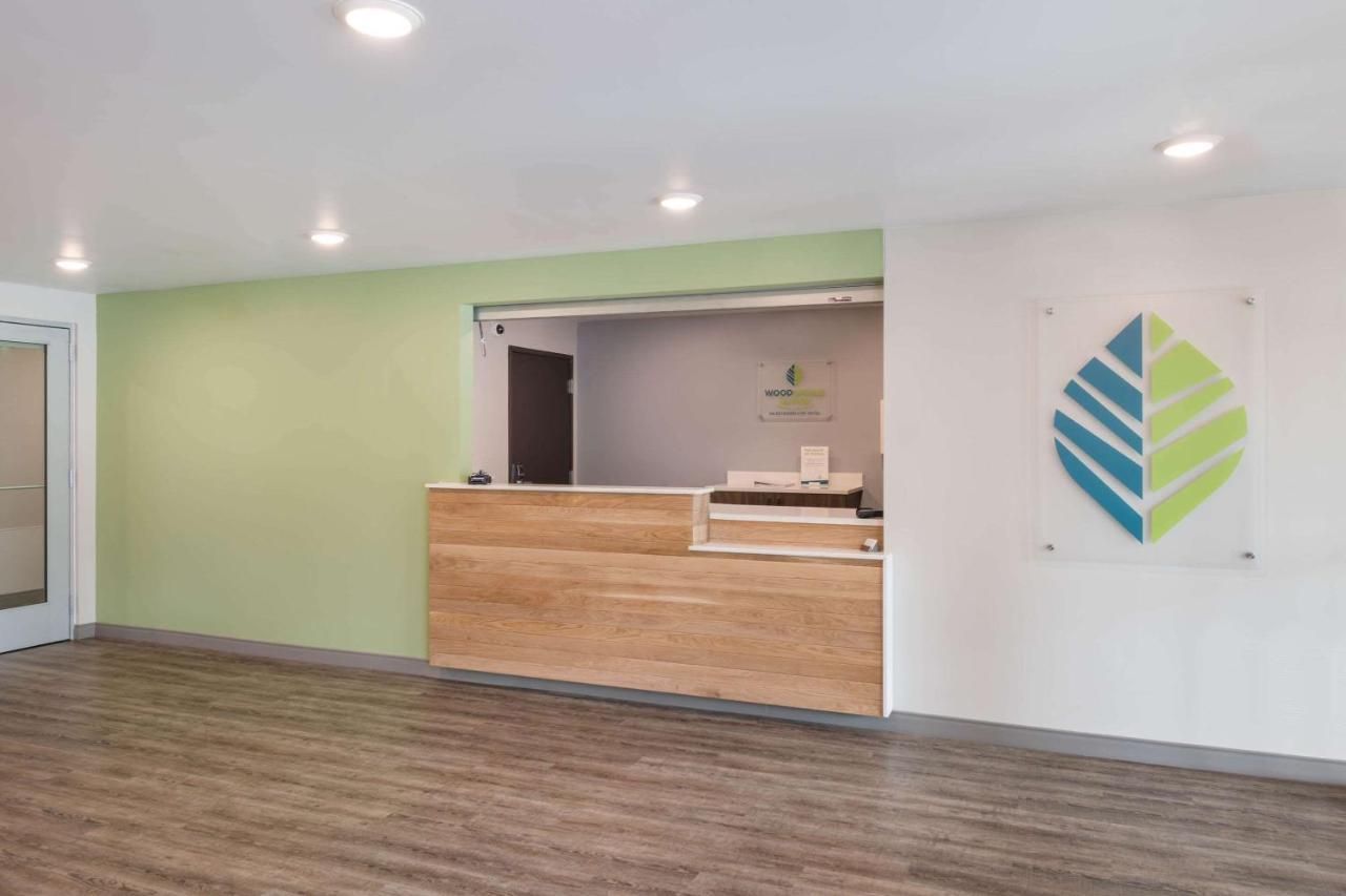 Woodspring Suites Concord-Charlotte Speedway Bagian luar foto